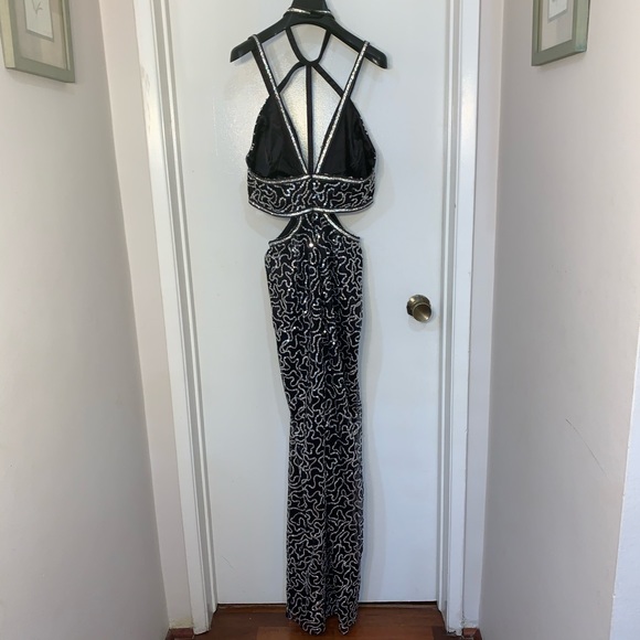 ELEGANT LONG DRESS - Picture 5 of 7